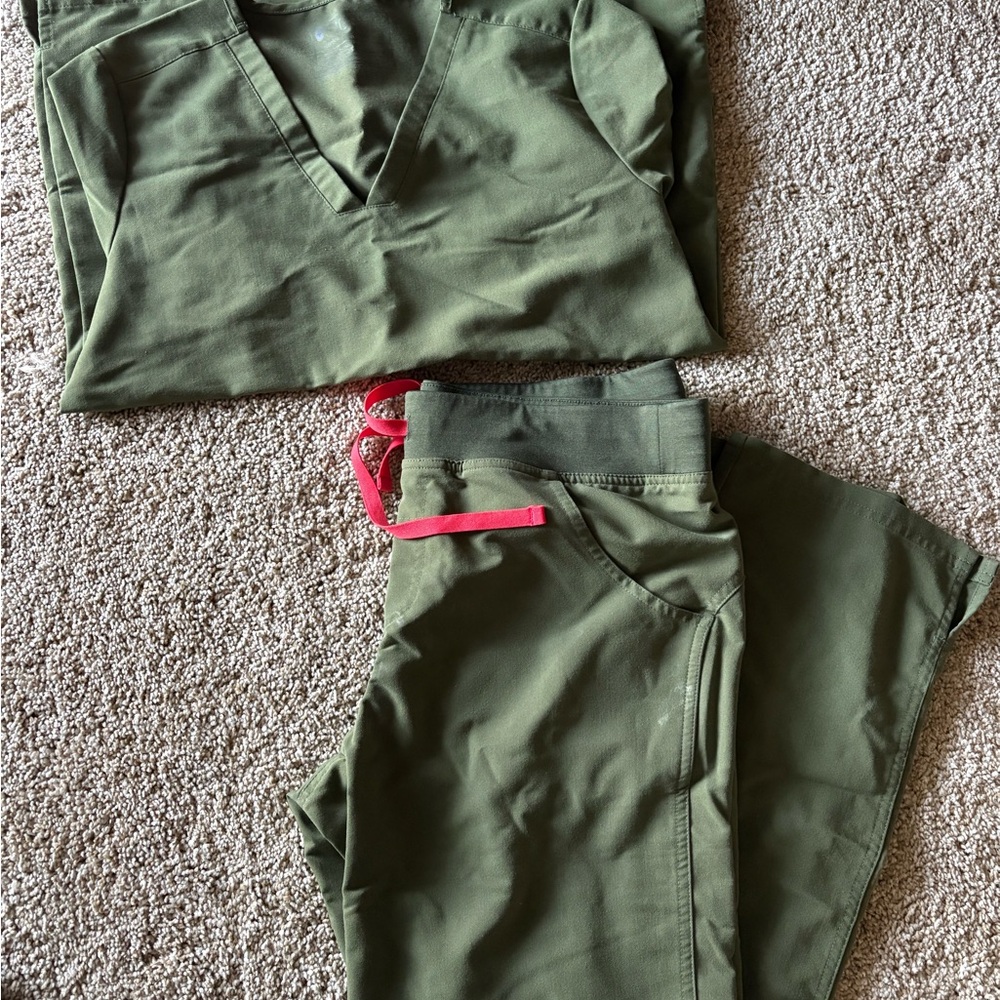 Figs Women's Olive Joggers